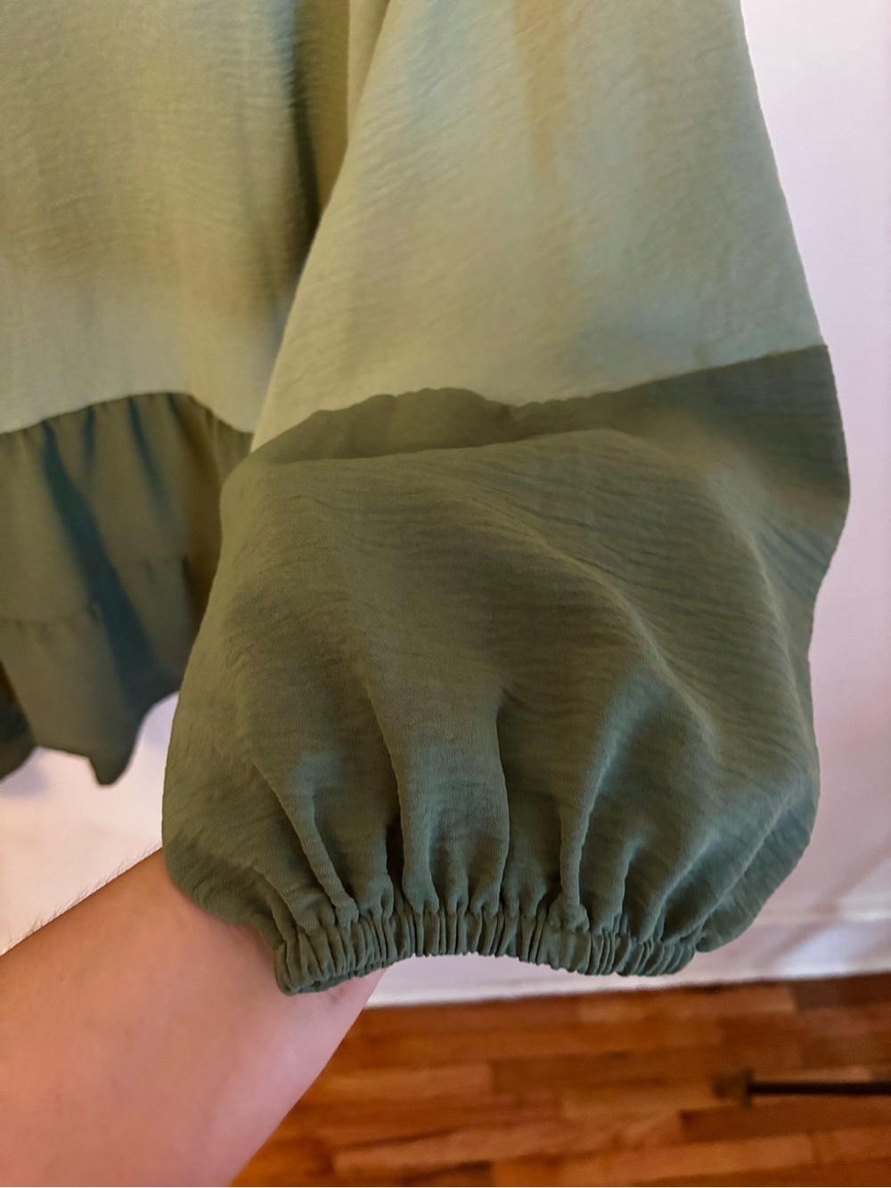 PLUS Green Ruffle Hem Top - Picture 4 of 4